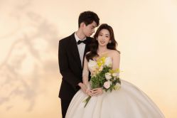 -MAO亲爱的猫婚纱摄影工作室
