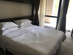 -上海怡沁园度假酒店