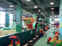 -米可儿童游乐场(观江国际购物中心店)