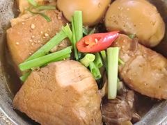 -Cuc Gach Quan Restaurant