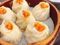 顶黄加蟹小笼包-常州糕团店(北大街新世纪商城店)