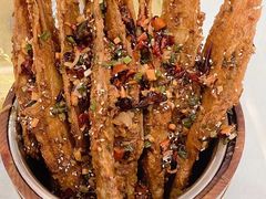 木桶鱼串-大眼锅贴水饺(河东店)