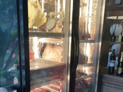 面包甜点陈列柜-一棵树·意大利西餐厅One Tree(新城店)