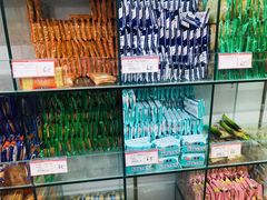 零售区-食吃食八量贩零食(新安店)