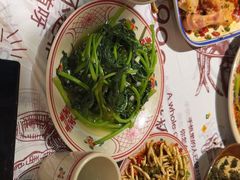 -耙吉吉川味小酒馆(本地人回头店)