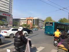 -沃尔得国际英语(泉城路校区)