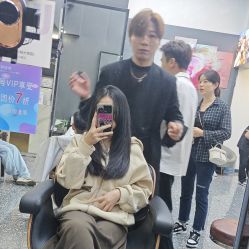 -藤野造型专业烫染接发