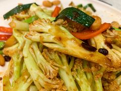 黄豆酱炒台山菜花-大欢喜饭店(江怡路店)