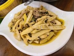 野山笋炒肉丝-紫藤园·天目湖大鱼头(南山竹海店)