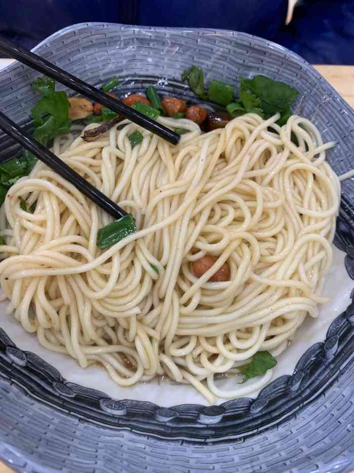 碗里香-"新开不久的店铺,主打馄饨和罐罐面,另外还."-大众点评移动版