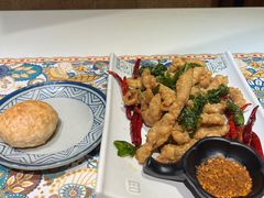 -云海肴·汽锅鸡·云南菜(天山百盛优客店)