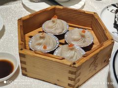 蟹黄小笼包-荣粤酒家·融合粤菜·海鲜火锅