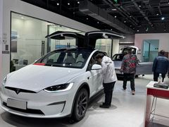 -TESLA 特斯拉(北京颐堤港体验店)