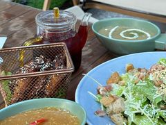 -Let'sBURGERplus·非常创意汉堡(三里屯店)