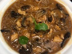 小鸡炖蘑菇-上关雪東北菜(中房金谊店)