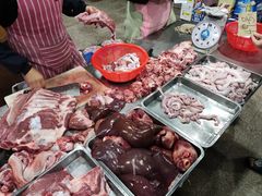 -标记美食新鲜猪杂(兴南大道店)