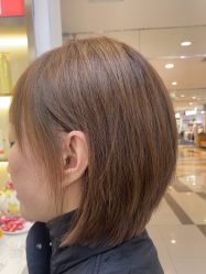 -虫二·专注健康烫染沙龙