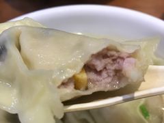 咸蛋黄大馄饨-周素珍湖州大馄饨(直戒坛寺巷店)