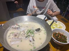 -格塘人家·山泉水煮鱼(望兴家园店)