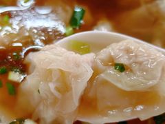 -张阿三馄饨店
