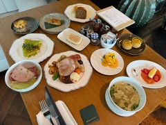 -瑰丽酒店·海吧·天际下午茶·现场DJ·天台酒吧
