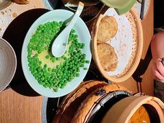 -吃饭皇帝大土家民族菜(荟聚店)