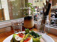 牛油果吐司-Egg•Allday Brunch(襄阳北路店)