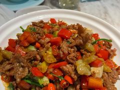 小炒黄牛肉-云梦庭·剁椒鱼头(银泰中心in99店)