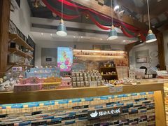 -猫的天空之城概念书店(苏州平江店)