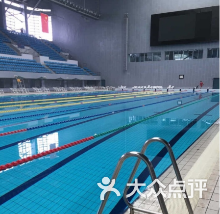 河南省体育馆游泳馆图片