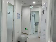 -欢乐口腔(望京分院)