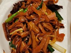 干炒牛河-稻香酒家·34年老字号·港式粤菜(汉街店)
