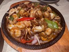 -小船渔村•大连菜•大连焖鱼(黄河路店)