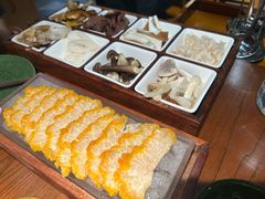 -花菇朵·云山雀 ll 野生菌火锅·精品云南菜(万柳店)