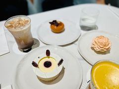 -潮一不贰·法式甜品·生日蛋糕·西式简餐(外滩店)