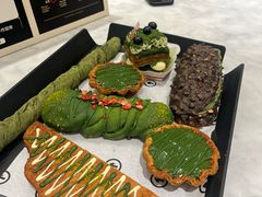 -HOT CRUSH趁热集合·现烤面包(上海环球港店)