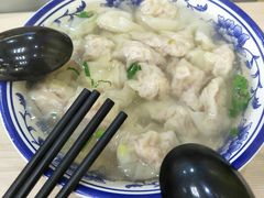 三鲜馄饨-刘长兴(逸仙桥店)