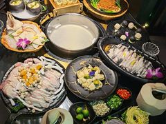 -凤园椰珍·臻品椰子鸡(保利时光里店)