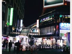 -江燕路万科里