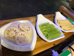 -小小河边鱼(天润城店)