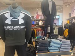-UNDER ARMOUR(新燕莎奥莱店)