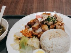 -大食代美食广场(上海中心店)