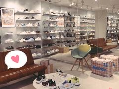 -乐蓬马歇百货公司(Rive Gauche)