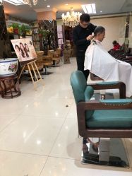 -唐荣护肤造型