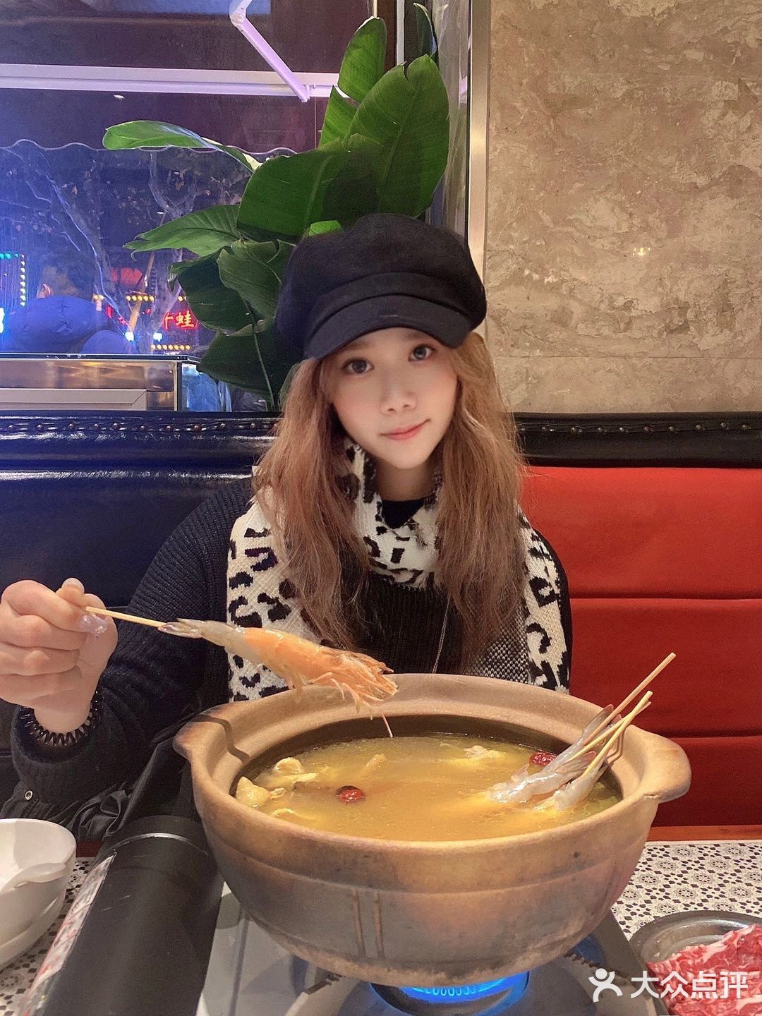 赶紧组起养生局吧，醉鸡煲是冬天里最食补火锅！