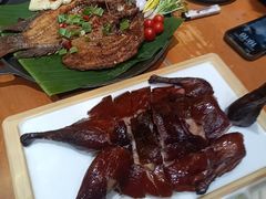 -老滇山寨•云南特色菜•地方菜•民族风情歌舞表演(金碧店)