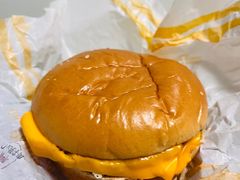 双层吉士汉堡-麦当劳(望京国际商业中心店)