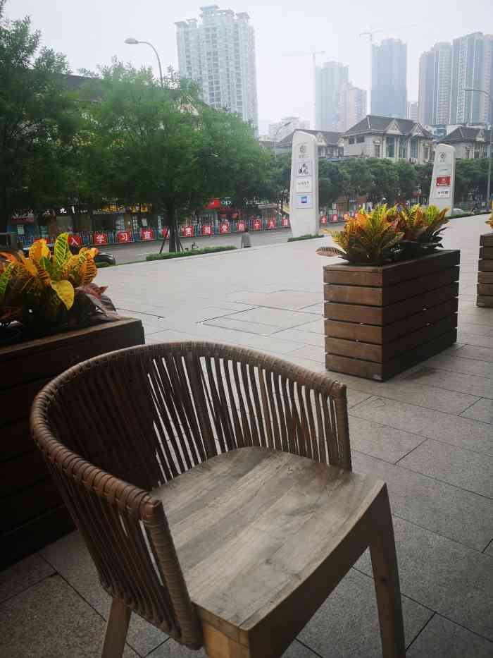 弹子石群慧路站-""平时比较少踏足南岸区 不过自从环线开通.