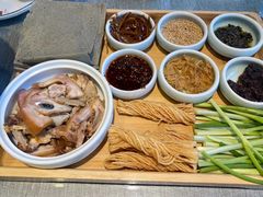 -闫府私房菜·百年鲁菜(恒隆店)