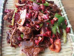 香辣手撕兔-郑件洋芋饭庄